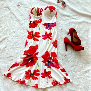 GORGEOUS FITTED BUSTIER STRAPLESS STYLE FLORAL DRESS - Size Medium